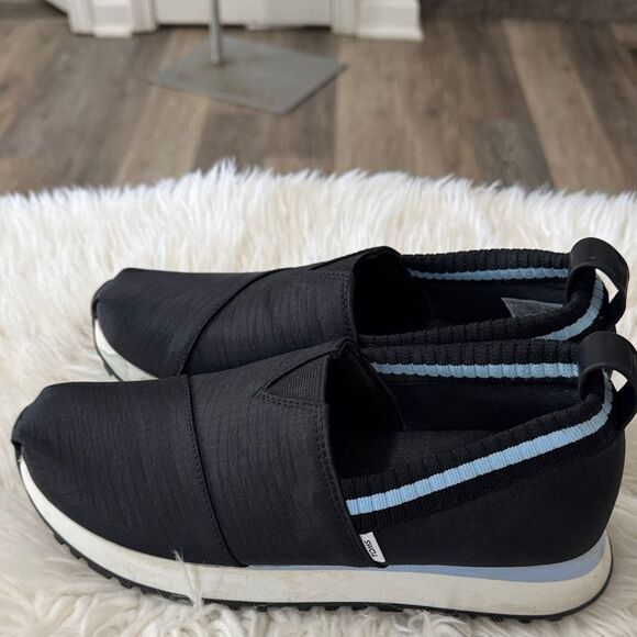 Toms Black Slip-On Sneakers Size 8 - Picture 2 of 10